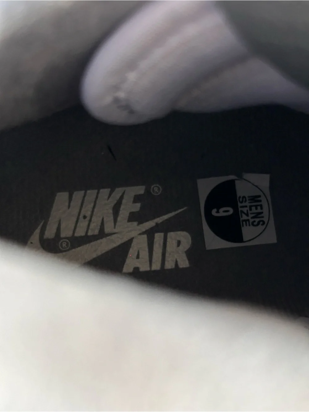 Nike Air Jordan 1 Retro High OG Size US 9 Mens Gray & White